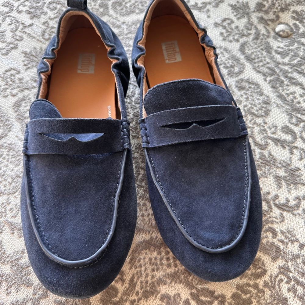 Fit Flop suede loafers. Size 9 women’s. Navy blue